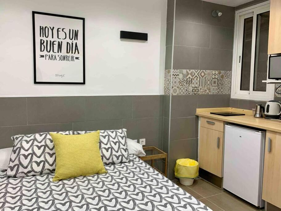Nice Apartment In Barcelona By Perita Next Metro St T1 Exterior photo